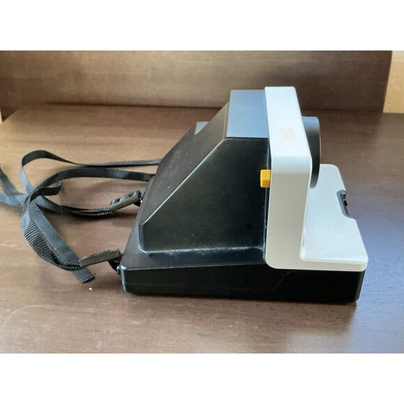 Polaroid OneStep 2 I-Type Instant Camera - White Works - Picture 3 of 3